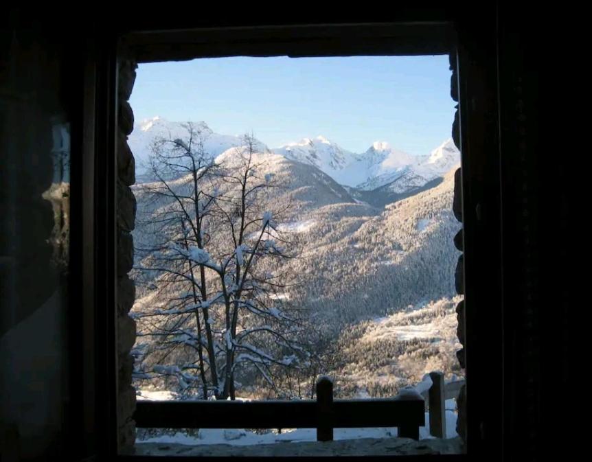 Relax Mountain Apartment La Salle Exterior photo